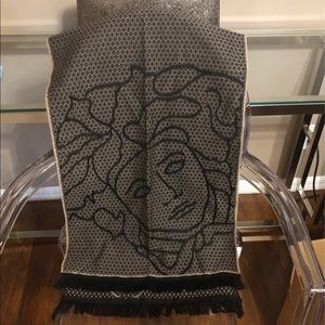Beige and black wool Versace scarf
